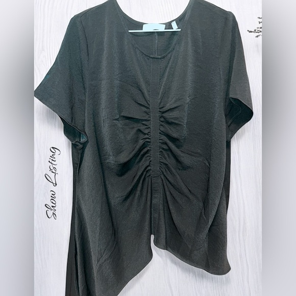 Patrizia Luca Tops - Patricia Luca NWOT Black AsymmetricalStyle Short Sleeve Top